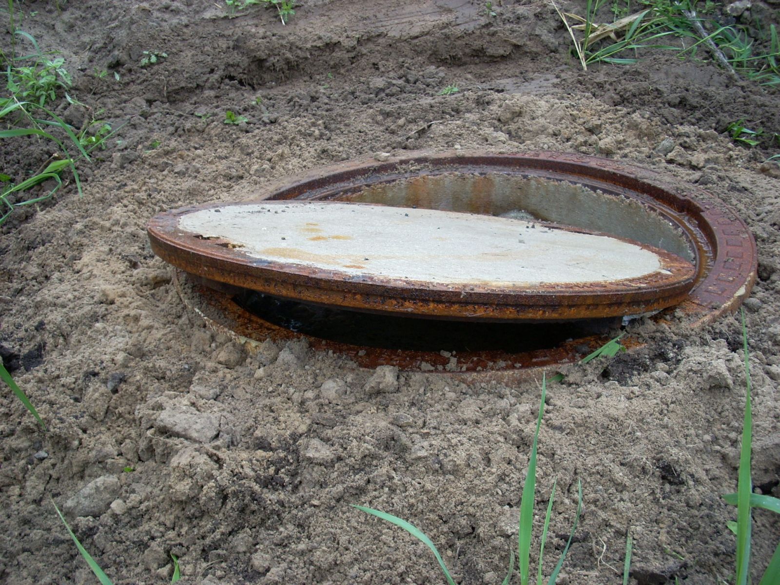 Concrete Silage Juice Collection Well - photos 2